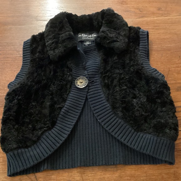 outdoor edition by PARKHURST, cropped faux fur with a sweater vest,size S/P - Picture 1 of 10